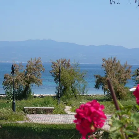 Juli Apartamento Nea Poteidaia