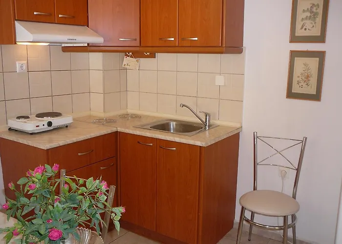 Juli * Nea Poteidaia