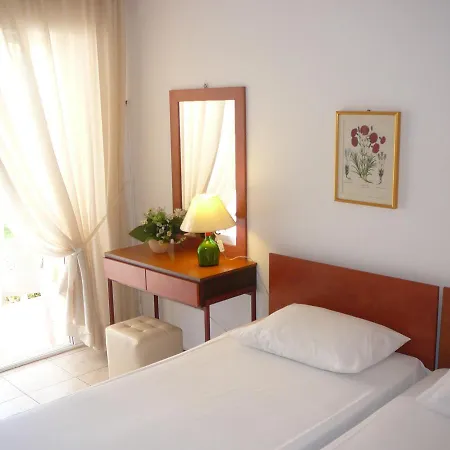 Juli Апартаменты *