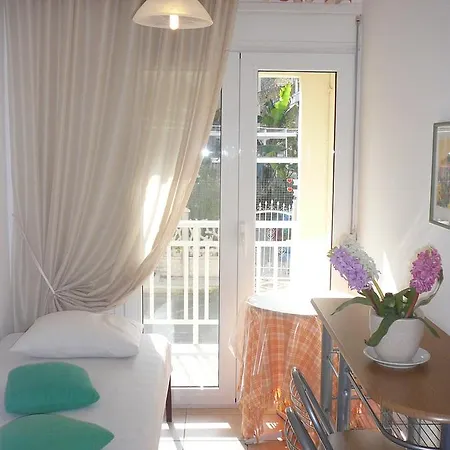 Juli * Неа-Потидеа